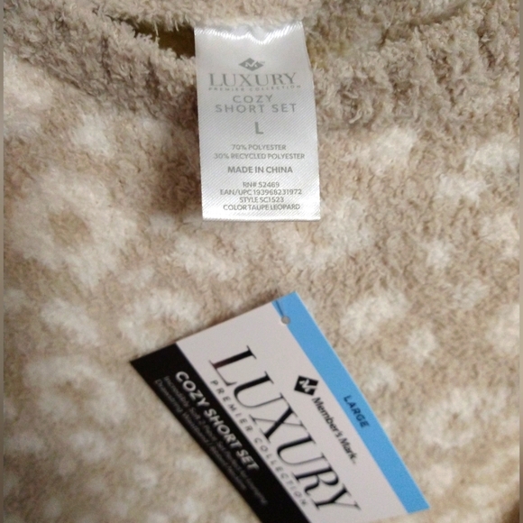 Luxury Premier Collection Cozy Sweater Lounger - Picture 3 of 9
